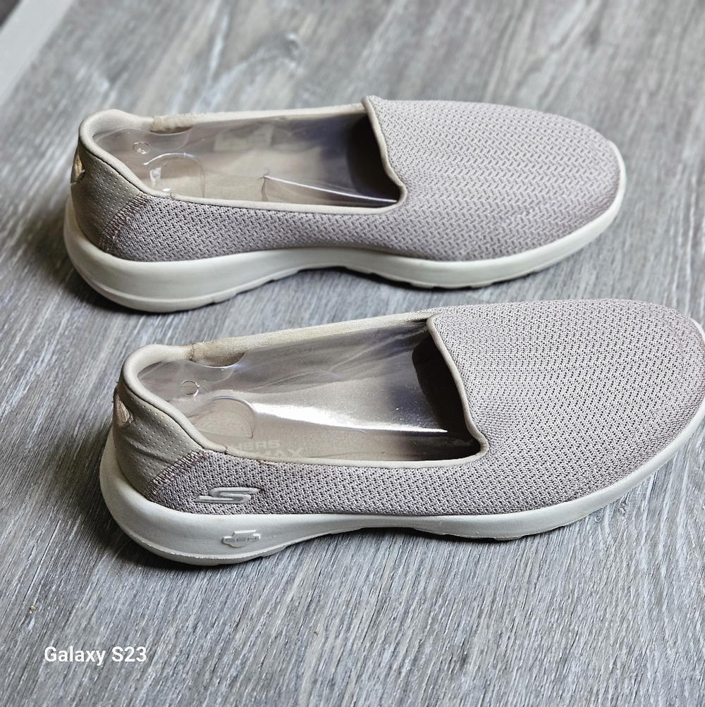 Skechers GoWalk Joy Slip On Sneakers Flats Shoes Taupe Womens 8.5 - Picture 9 of 10